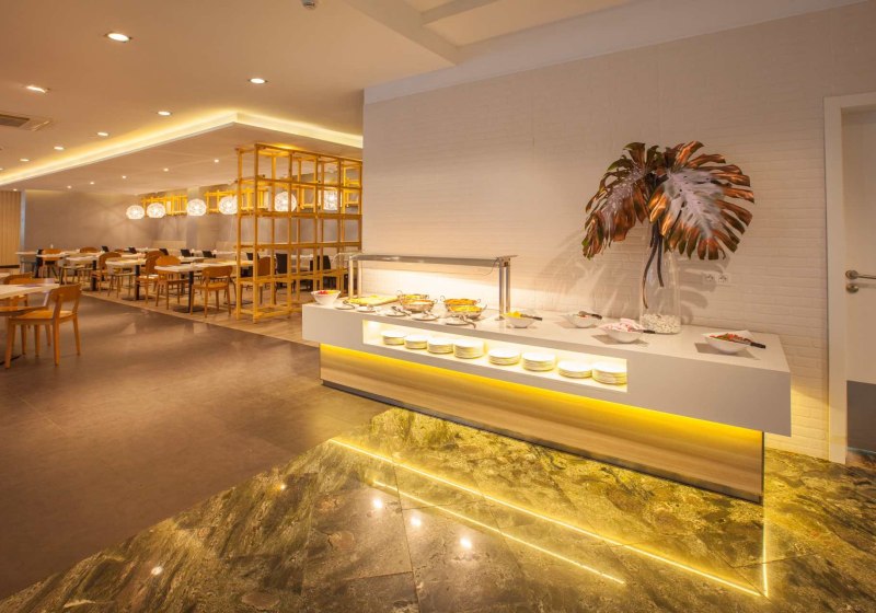 Ausstattung & Service