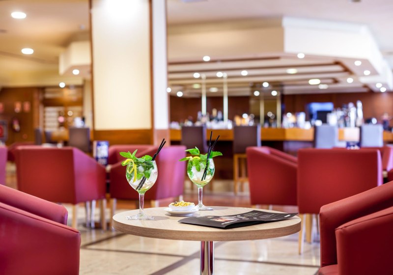 Ausstattung & Service