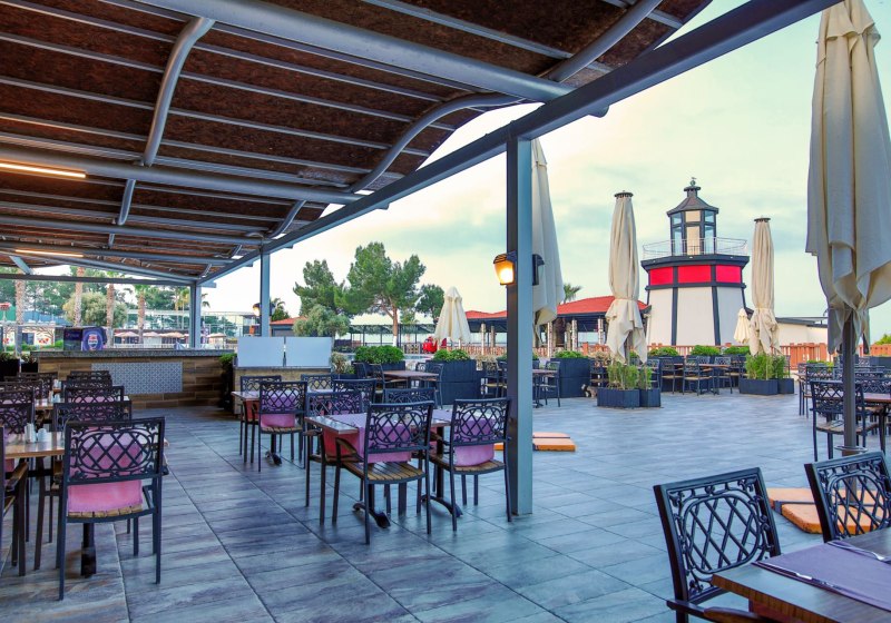 Ausstattung & Service