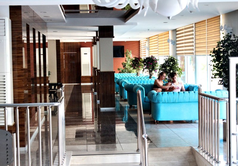 Ausstattung & Service