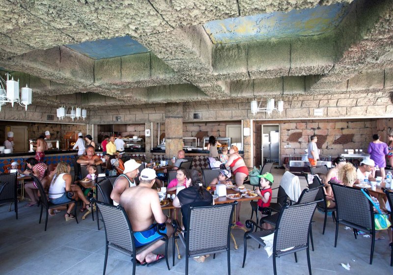 Ausstattung & Service