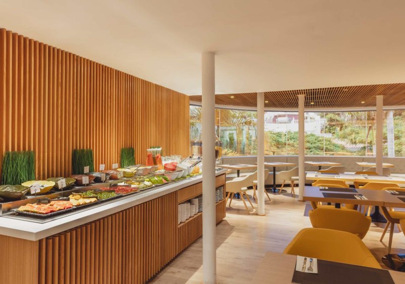 Ausstattung & Service