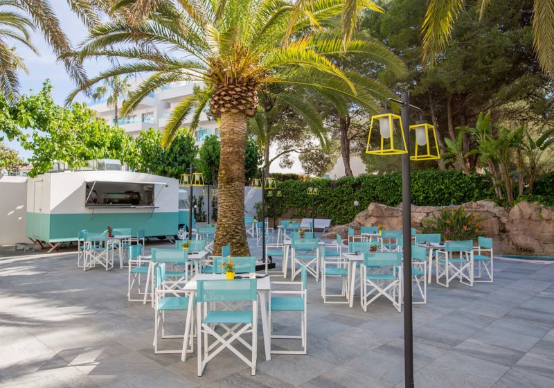 Ausstattung & Service