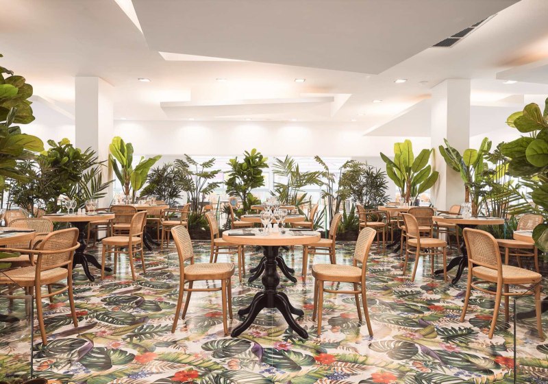 Ausstattung & Service