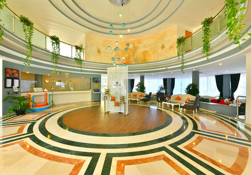 Ausstattung & Service