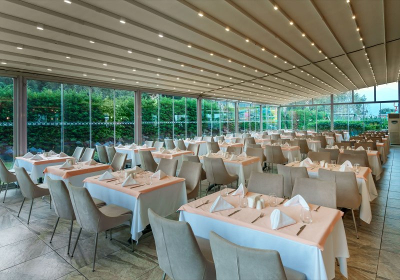 Ausstattung & Service