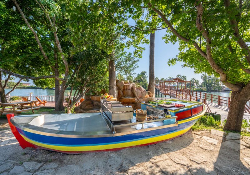 Ausstattung & Service