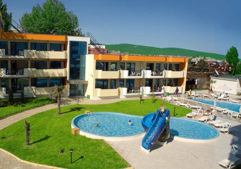 Ausstattung & Service