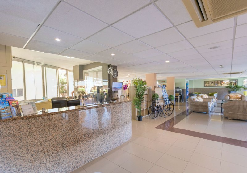 Ausstattung & Service