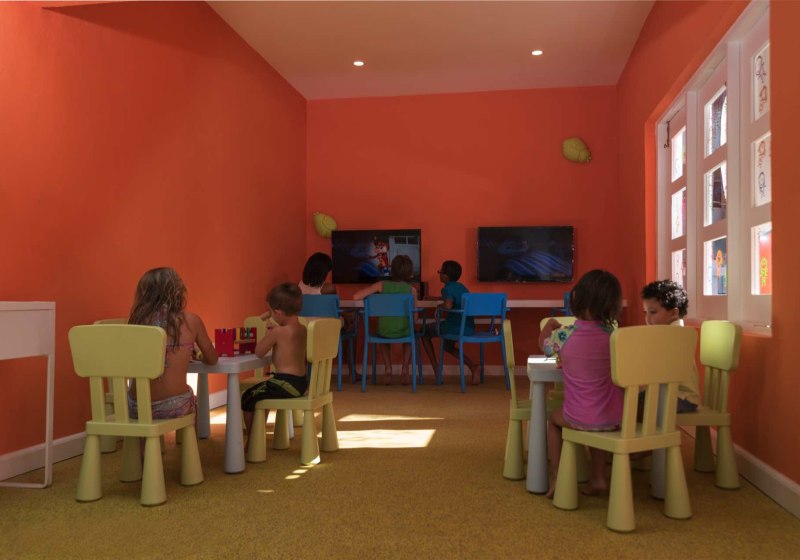 Emotions By Hodelpa Juan Dolio