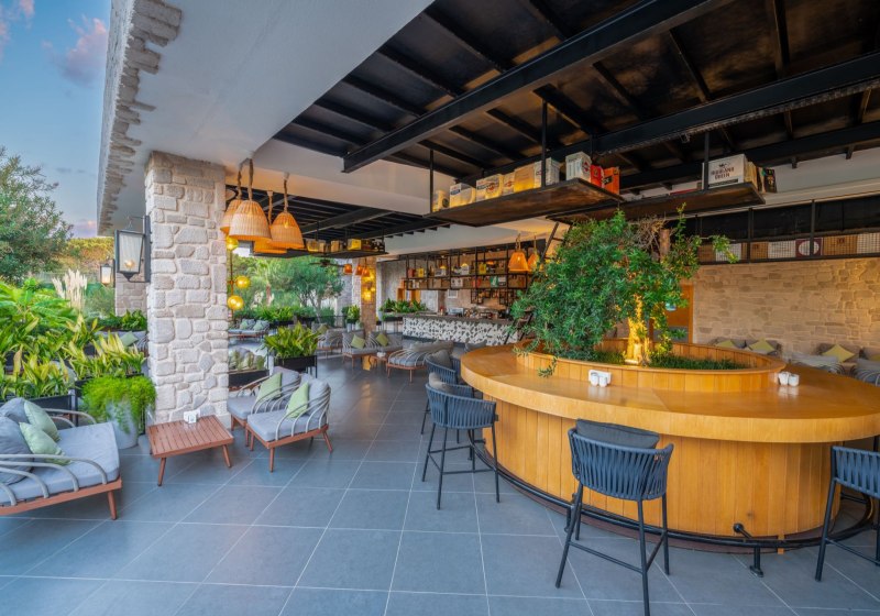 Ausstattung & Service