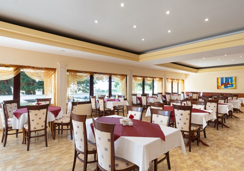 Ausstattung & Service