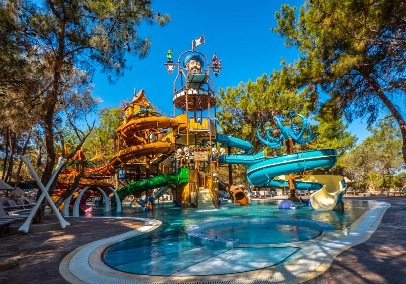 Long Beach Club Nature