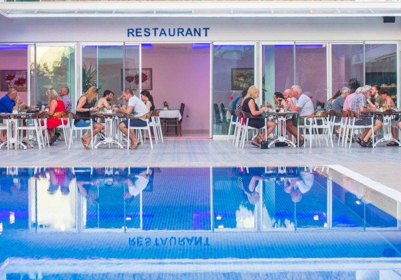 Ausstattung & Service