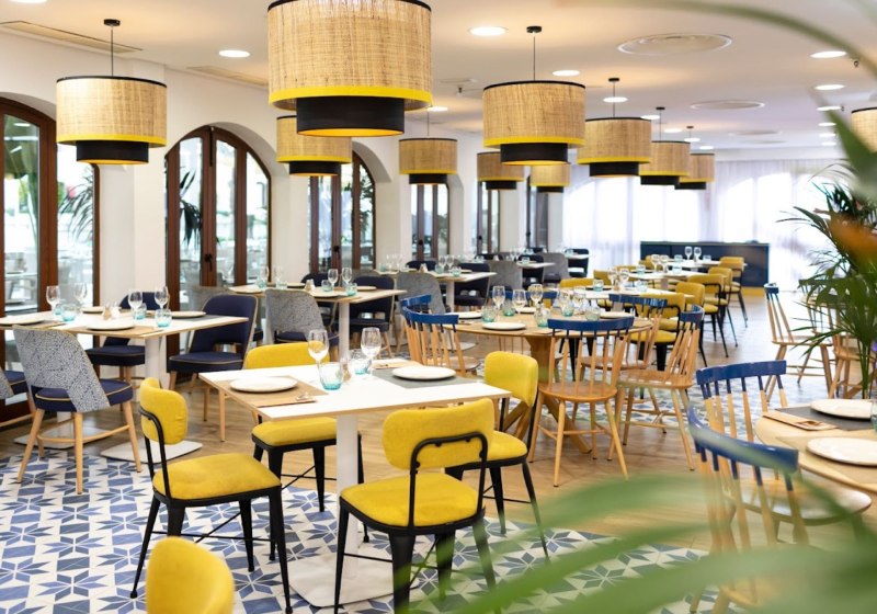 Ausstattung & Service