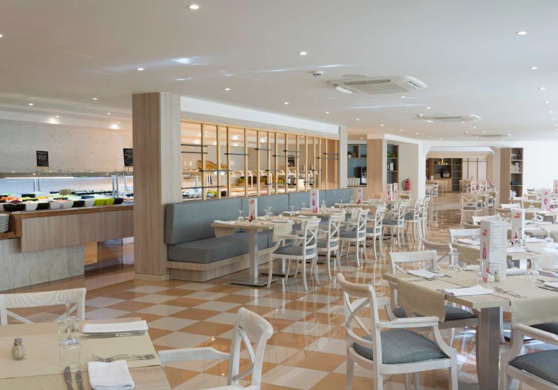 Ausstattung & Service