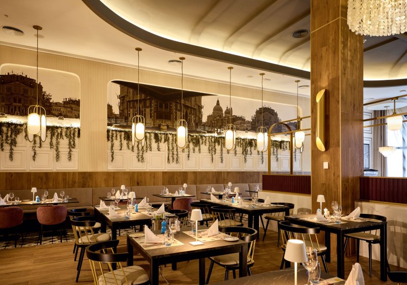 Ausstattung & Service