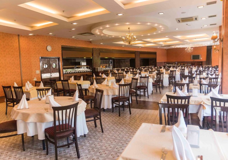 Ausstattung & Service