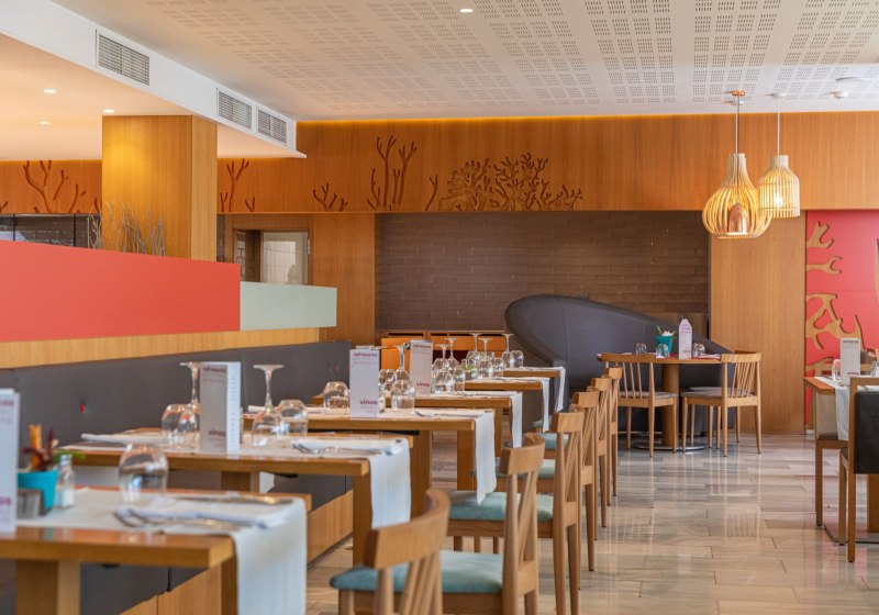 Ausstattung & Service