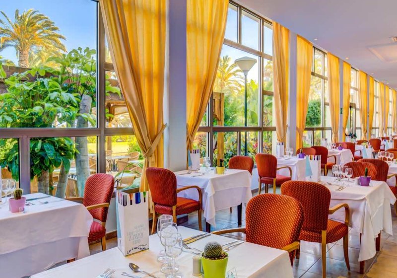 Ausstattung & Service