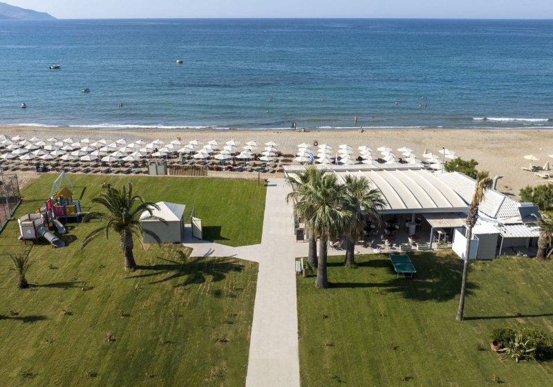 Vantaris Luxury Beach Resort