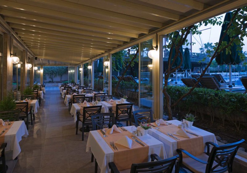 Ausstattung & Service