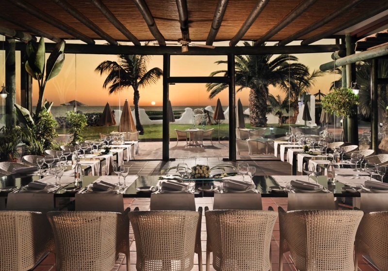 Ausstattung & Service