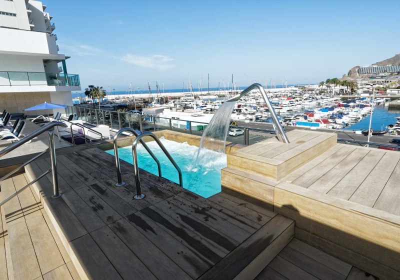 Ausstattung & Service