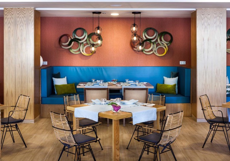 Ausstattung & Service