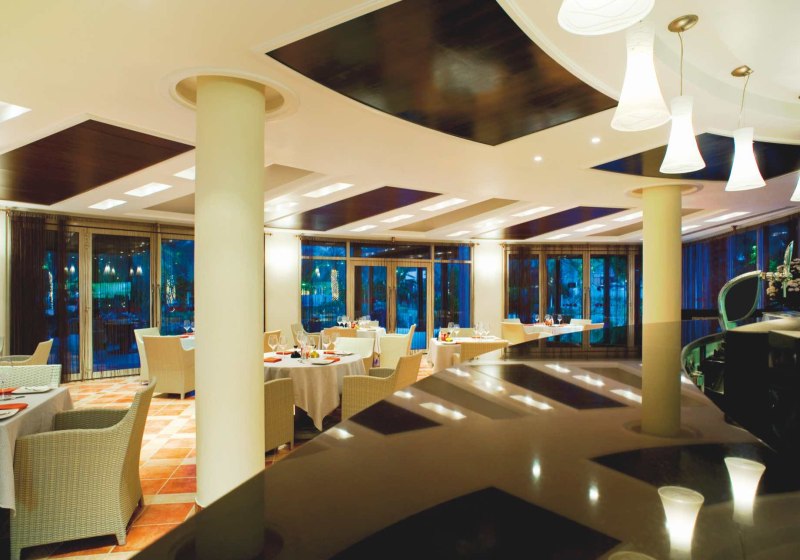 Le Meridien Al Aqah Beach Resort