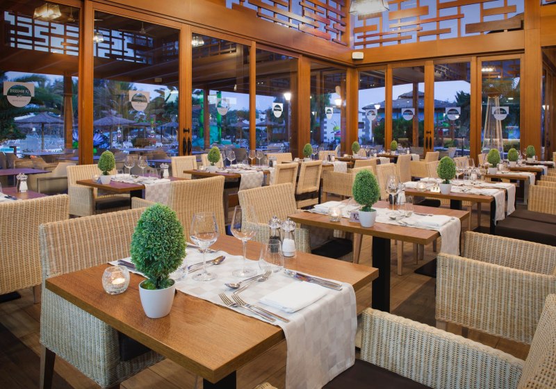 Ausstattung & Service