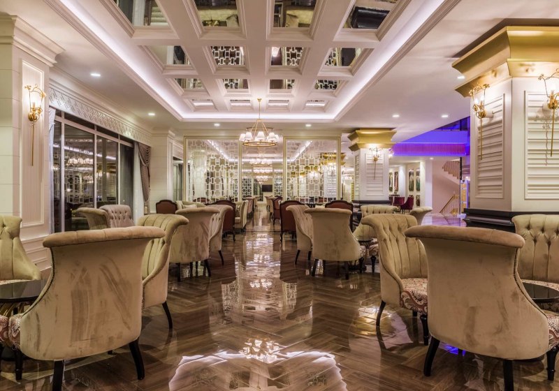 Ausstattung & Service