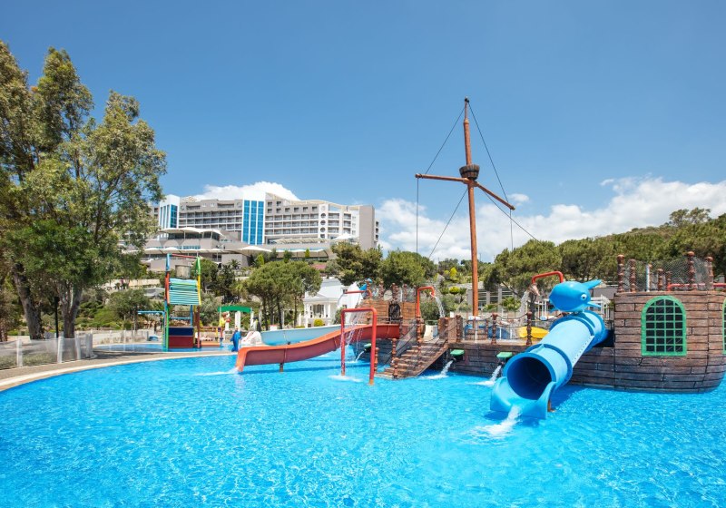 Aria Claros Beach & Resort