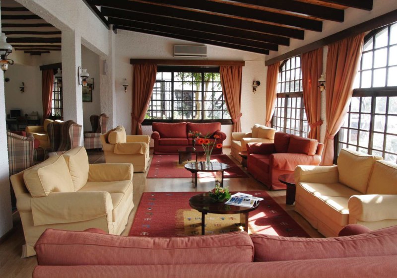 Ausstattung & Service