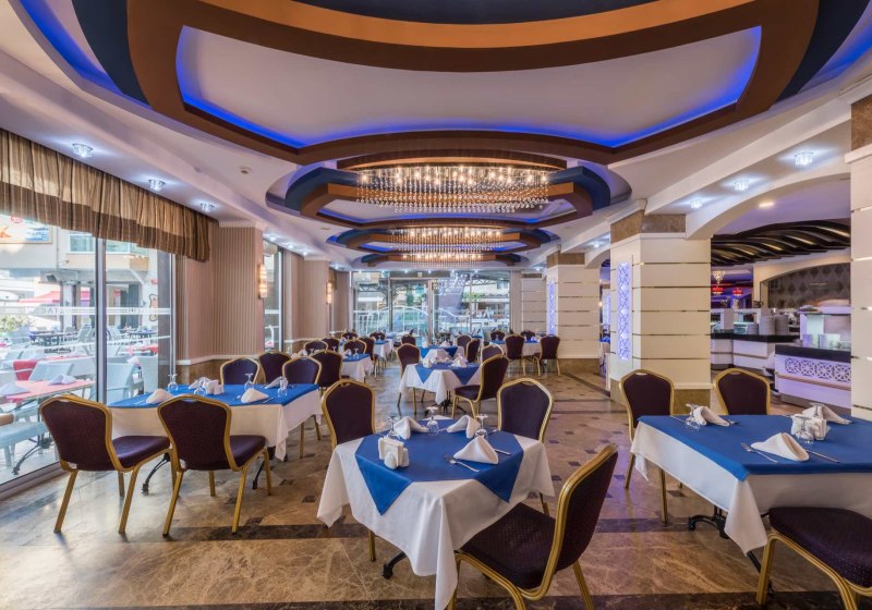 Ausstattung & Service