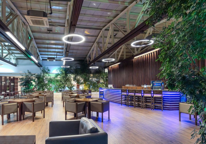 Ausstattung & Service