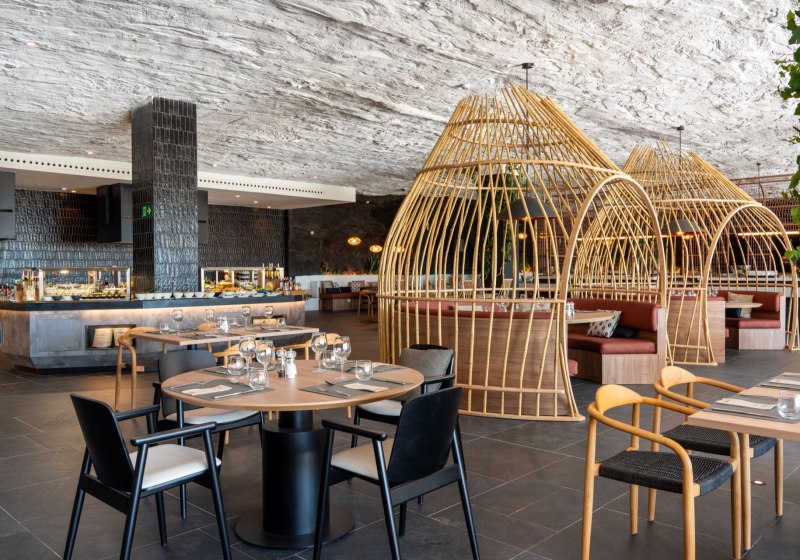 Ausstattung & Service