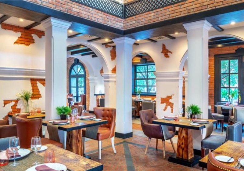 Ausstattung & Service