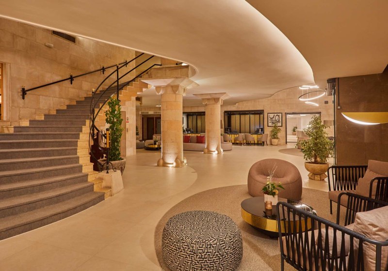 Ausstattung & Service