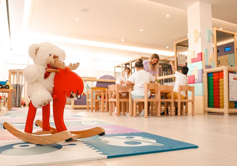 Cavo Maris Beach Hotel