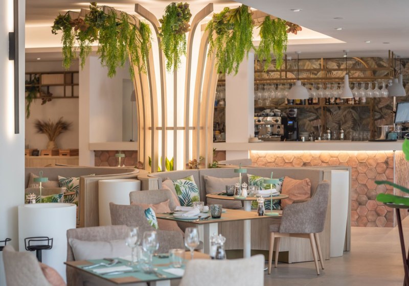 Ausstattung & Service