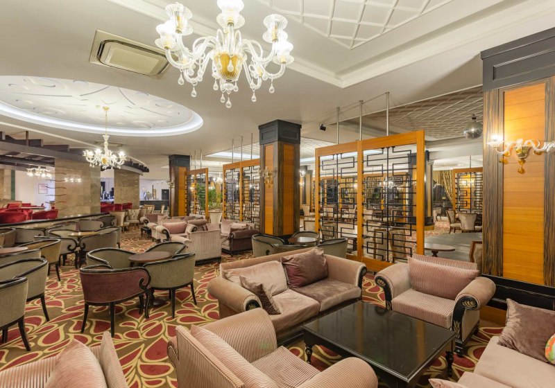 Ausstattung & Service