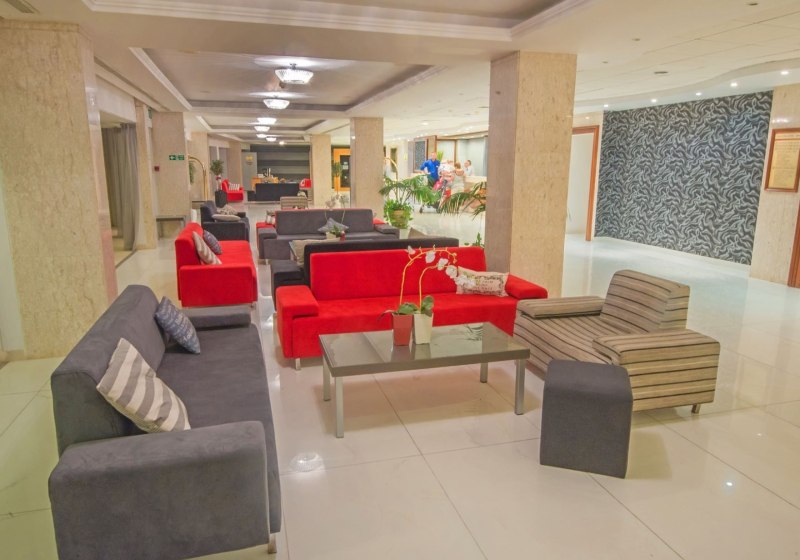 Ausstattung & Service