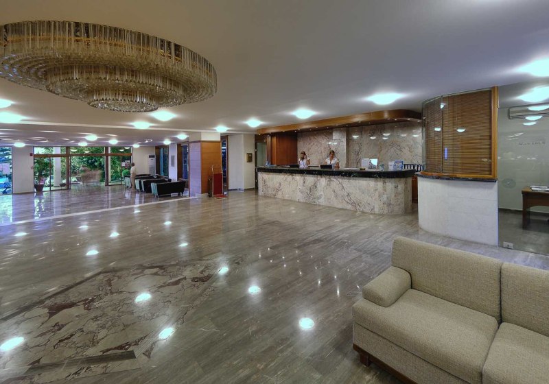 Beispiel: Ausstattung & Service