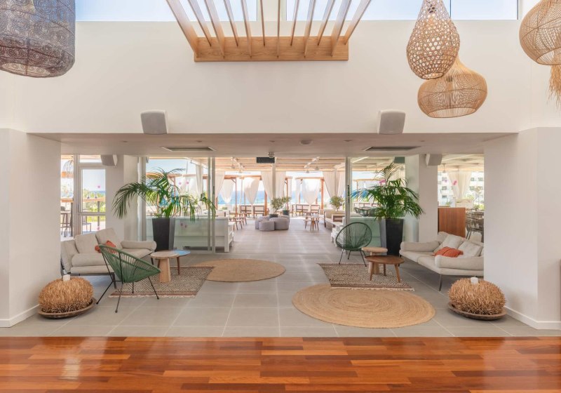 Ausstattung & Service