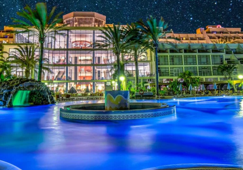 Ausstattung & Service