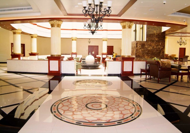 Ausstattung & Service