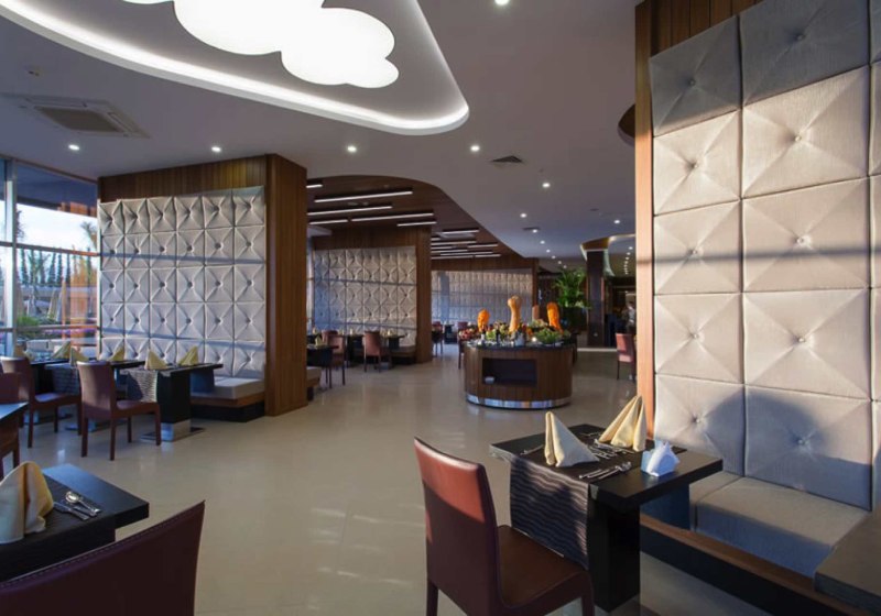 Ausstattung & Service