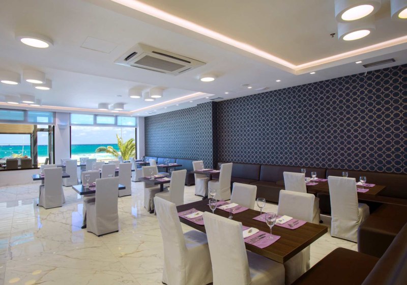 Ausstattung & Service