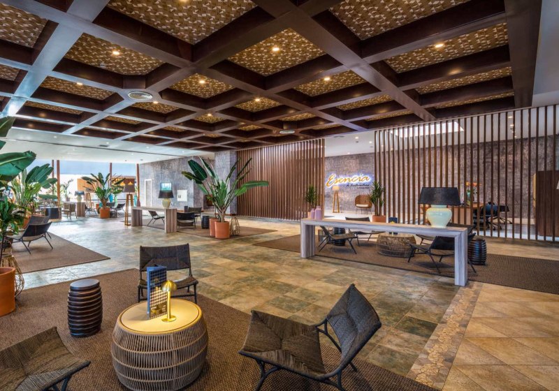 Ausstattung & Service